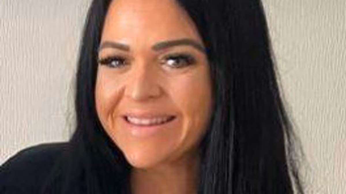 British mum-of-five wasn’t answering the phone because she was in a coma in Gran Canaria