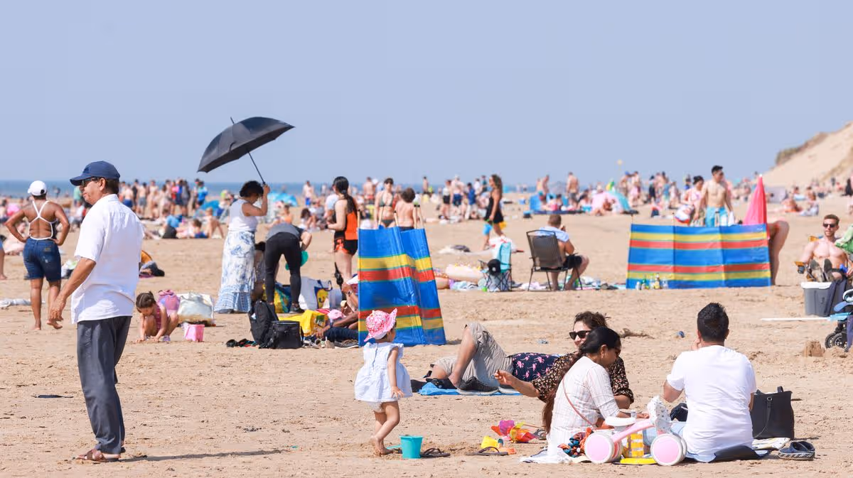 Met Office names 8 counties set for 35C as 5 areas face ‘rise in deaths’ alert