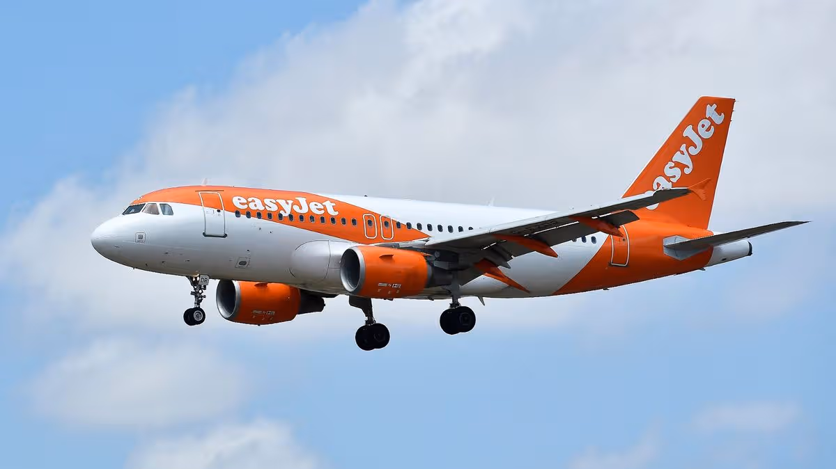 EasyJet flight declares an emergency diverts to Manchester