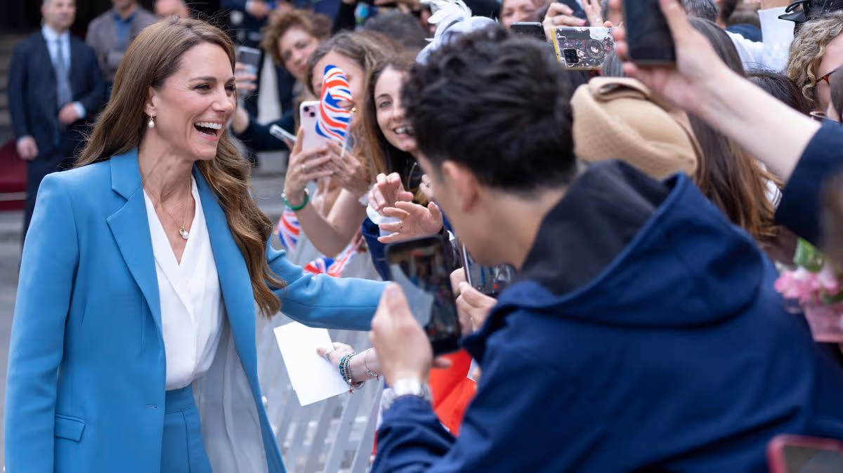 JENNIE BOND: ‘Kate Middleton hysteria is extraordinary – Palace will want one thing now’