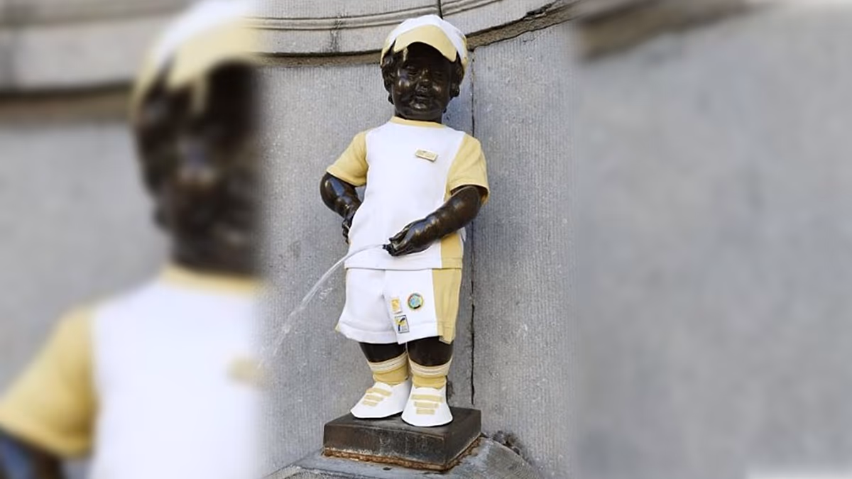 Brussels’ Manneken Pis goes sporty