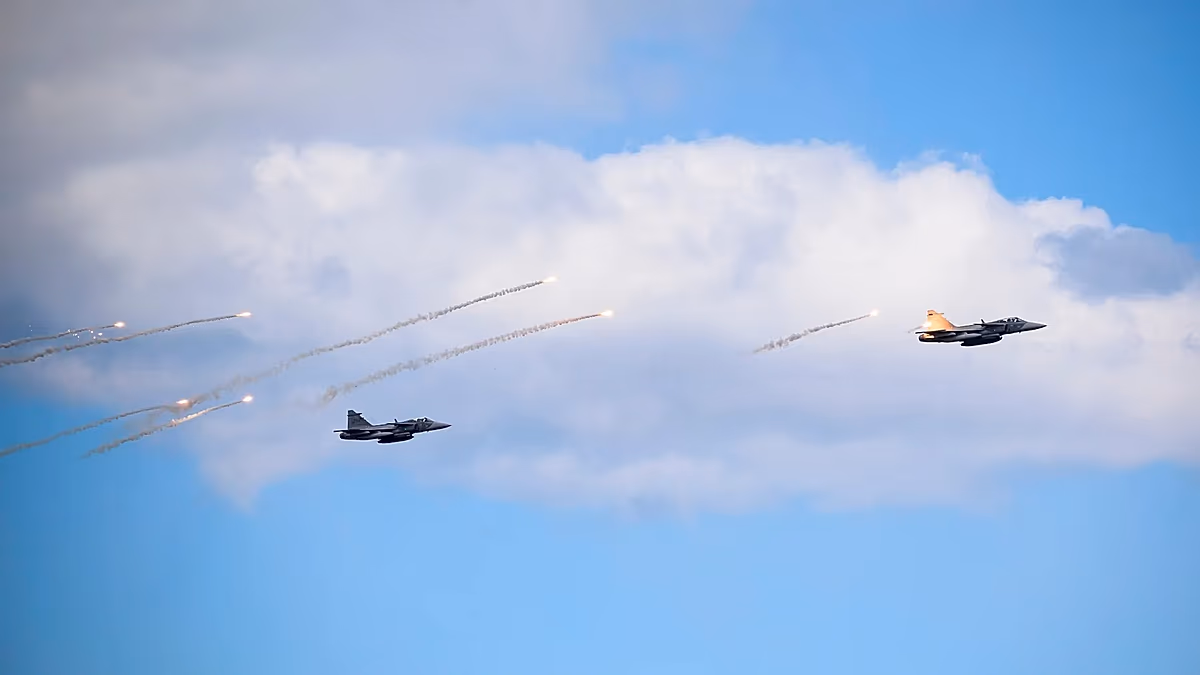 Ukraine to buy up to 20 latest model Gripen jet fighters, Sweden to donate 16