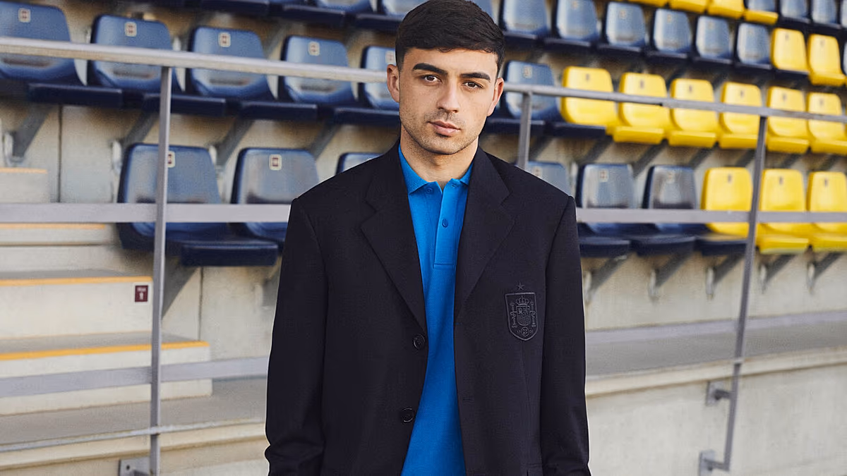 Loewe to dress Spain at 2026 and 2030 World Cups: these are the suits