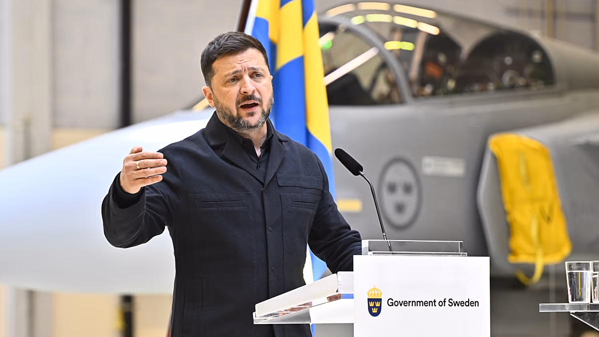 Zelenskyy warns Russia may be preparing ‘massive’ new attack