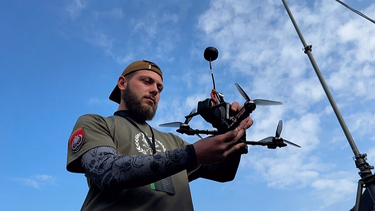 Video. Ukrainian drone pilots compete in high-speed contests