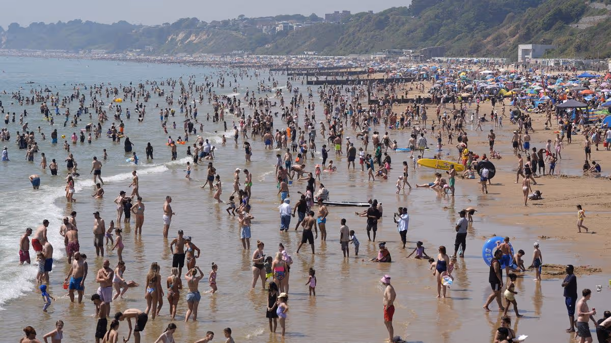 Police attacked as mass brawl breaks out on Bournemouth beach in heatwave