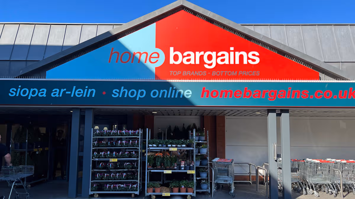 ‘Go-to’ Home Bargains £71 gift set ‘gives hair a boost’ reduced to £25 in new deal