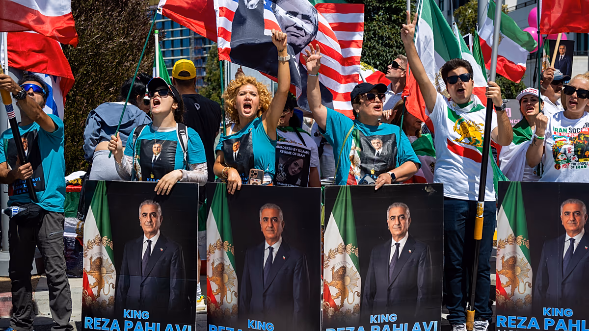 Video. Iranians protest outside World Cup stadium ahead of Iran match