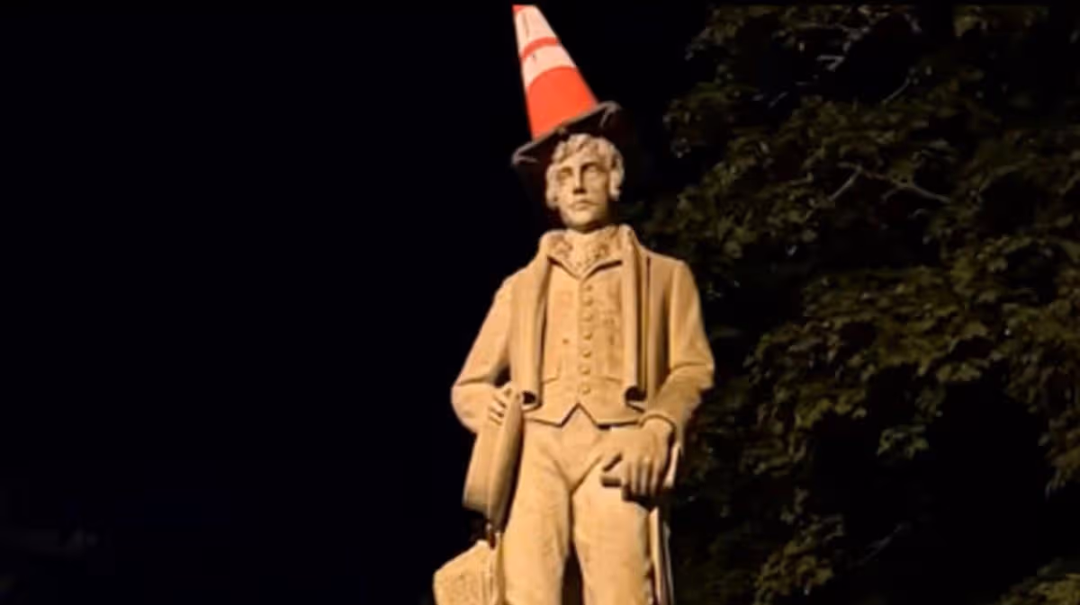 Boston Mayor adopts Scottish traffic cone tradition as she praises Tartan Army