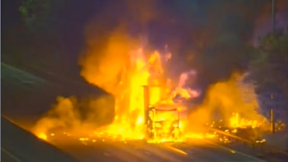 M25 traffic live: Huge lorry fires close motorway near Epping as 999 crews swarm